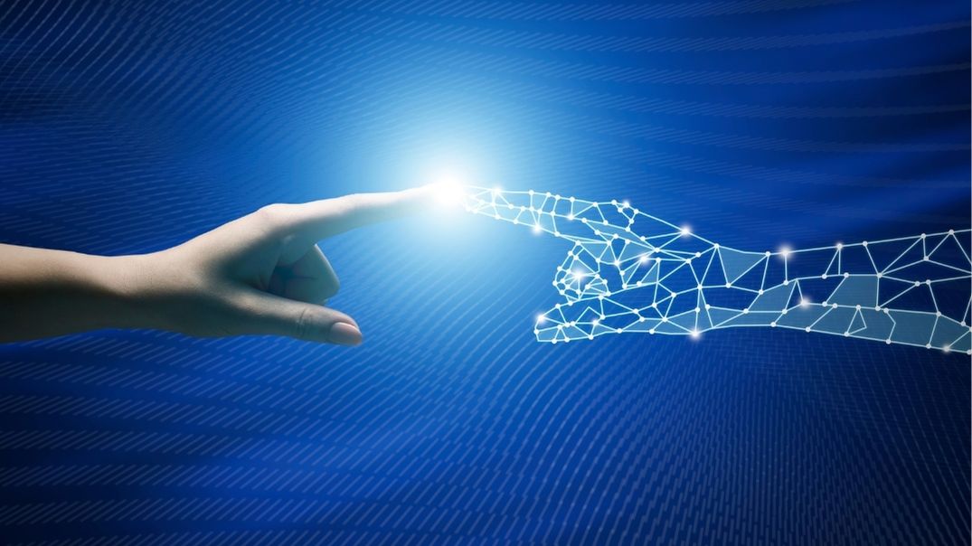 Read more about the article 8 AI Roles That Are Transforming Business and Industry