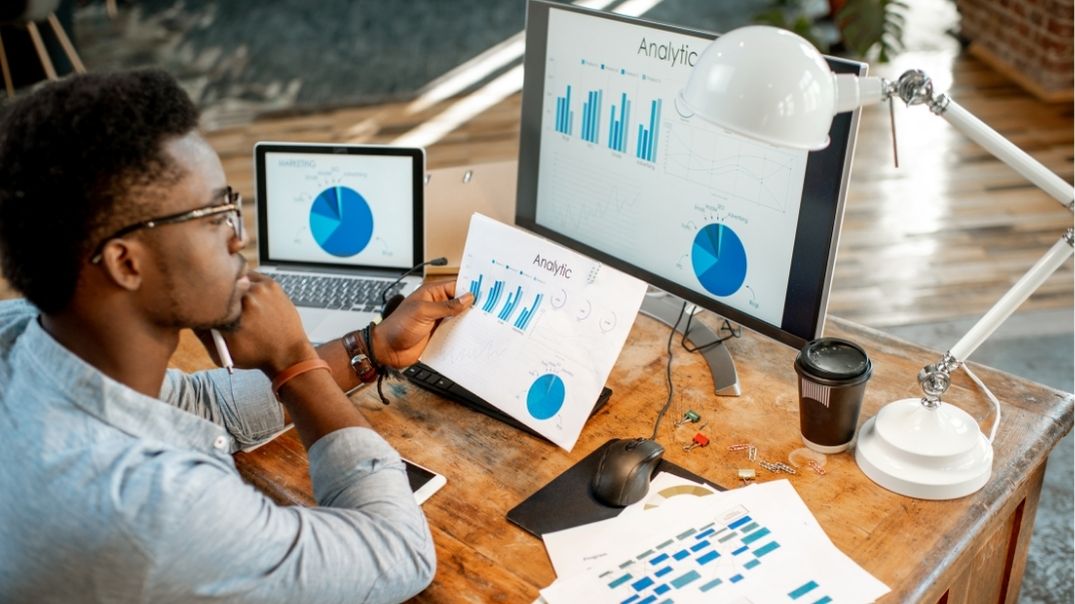 You are currently viewing A Guide to Analytical Thinking and Data-Driven Decision-Making